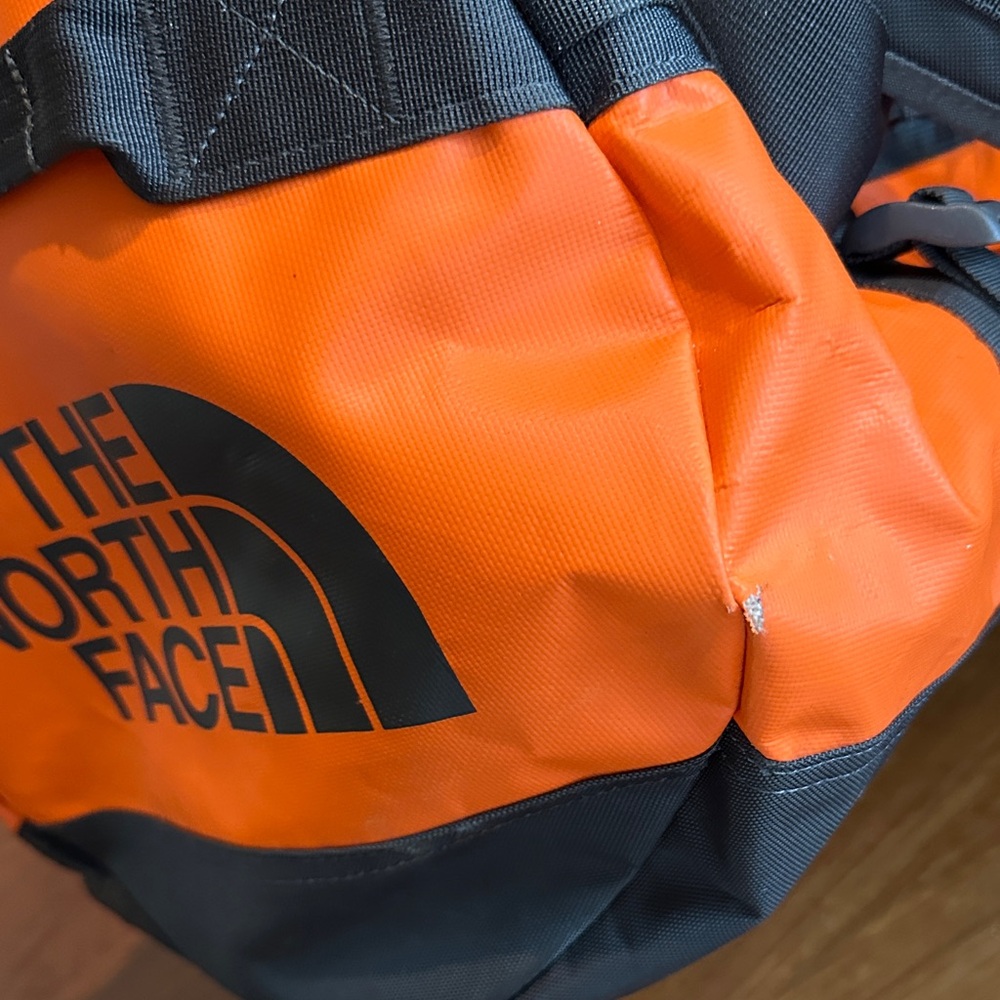 The North Face Base Camp Duffel Bag - Picture 3 of 5